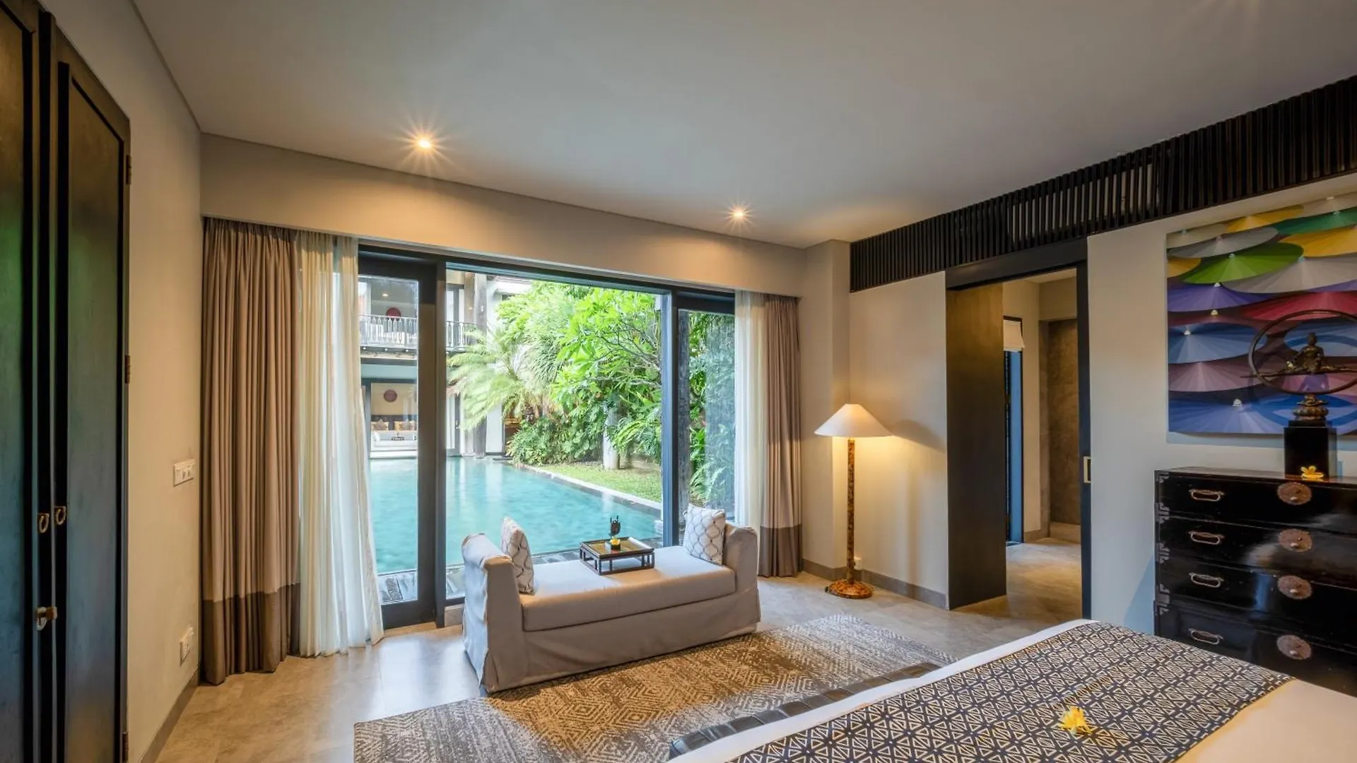 Villa De Suma - Fully Staffed Luxury Villa, Walk To The Beach! Seminyak