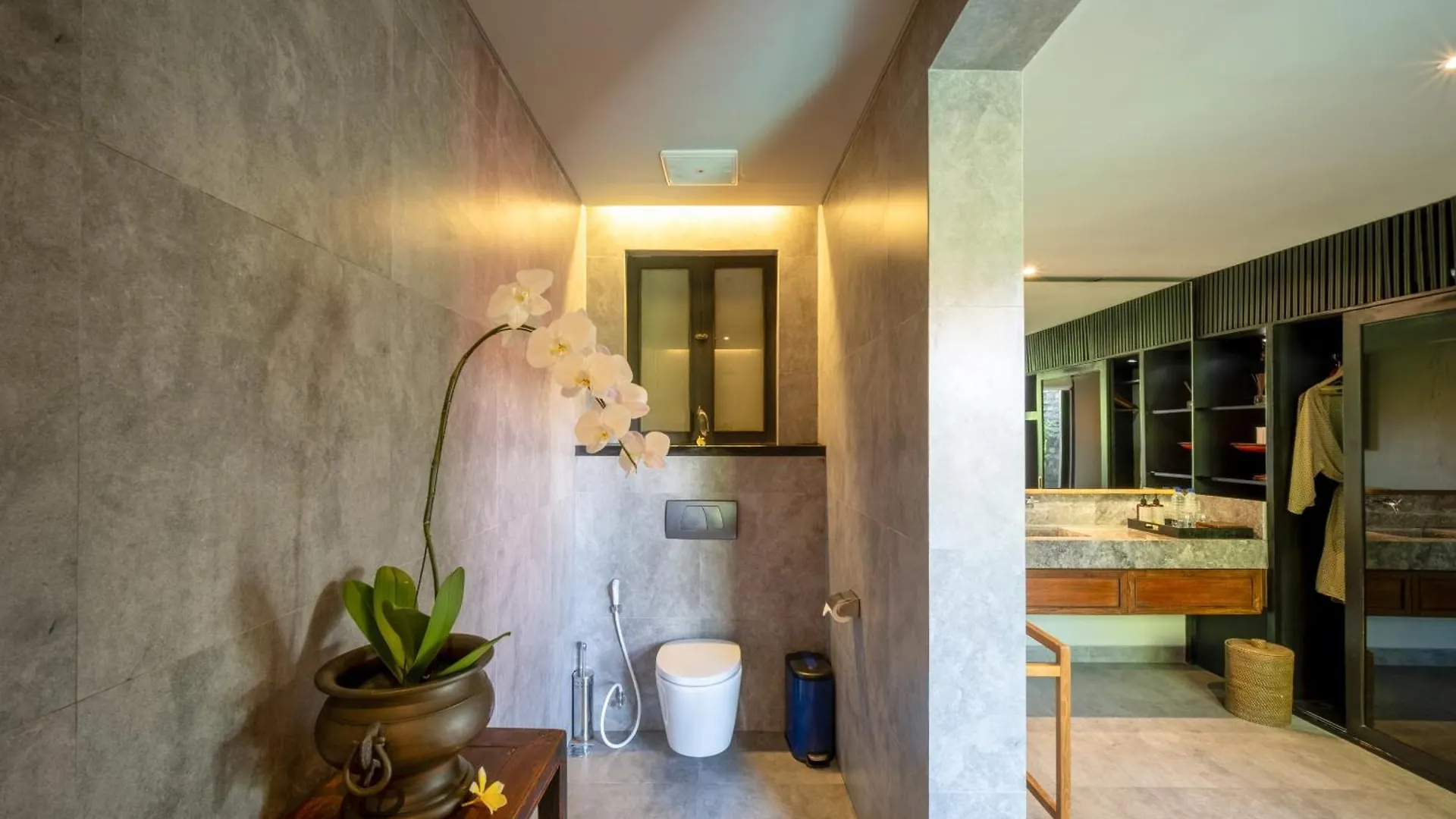 Villa De Suma - Fully Staffed Luxury Villa, Walk To The Beach! Seminyak