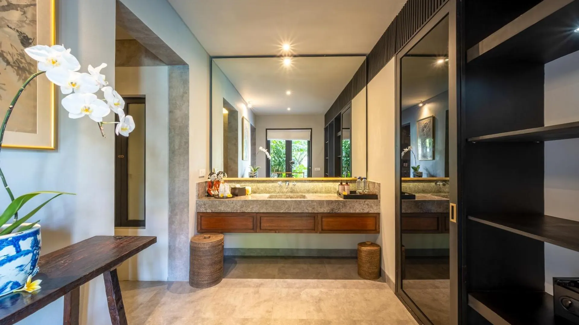 Villa De Suma - Fully Staffed Luxury Villa, Walk To The Beach! Seminyak 0*,  Indonézia