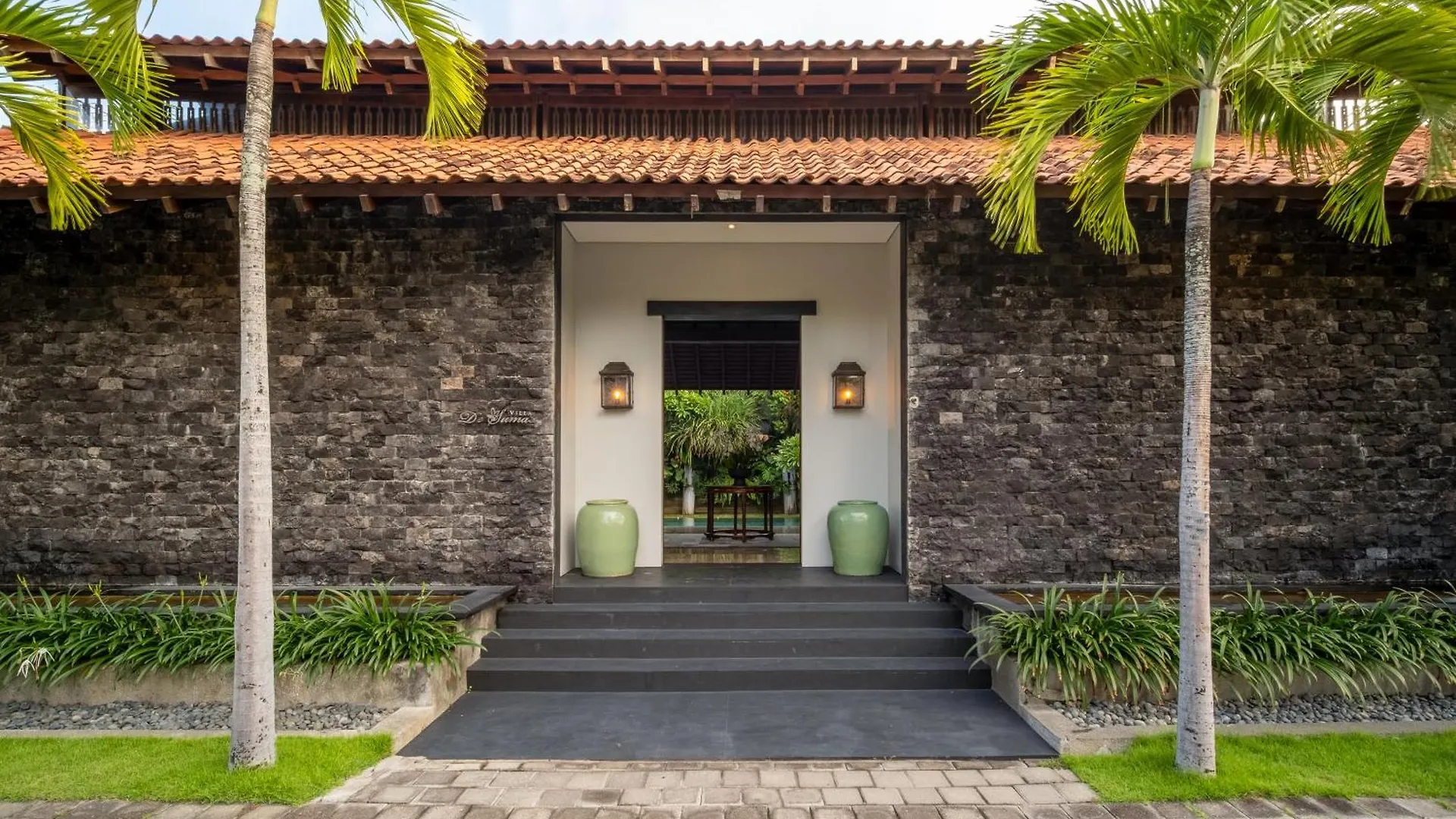 Villa De Suma - Fully Staffed Luxury Villa, Walk To The Beach! Seminyak