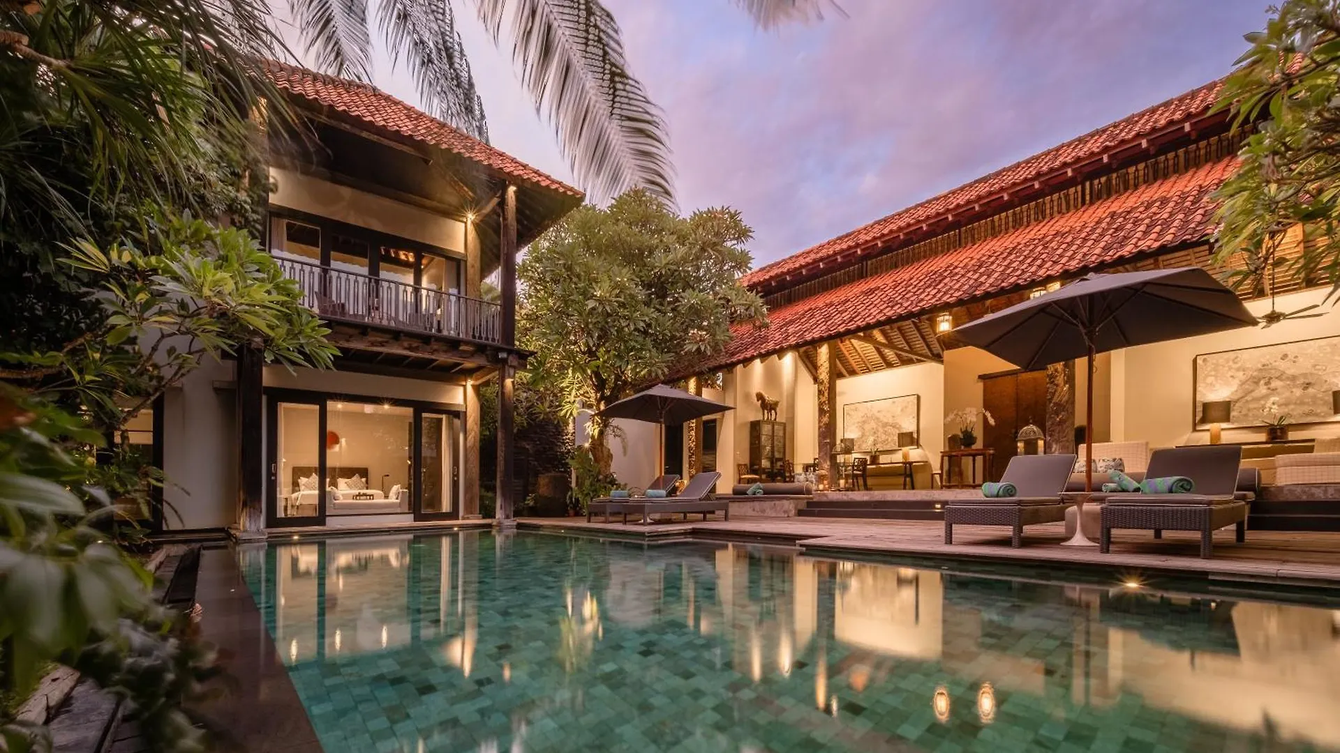 Villa De Suma - Fully Staffed Luxury Villa, Walk To The Beach! Seminyak